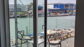 Endless Summer - Spacious Living Space on Poole Quay